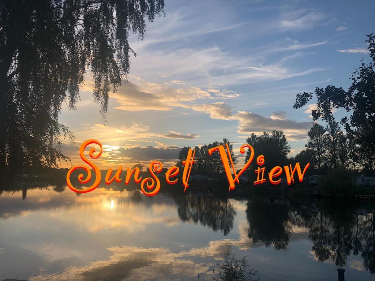 Tattershall Lakes Sunset View Caravan Lakeside, Hot Tub, Garden, Private Fishing Peg & Wifi Exteriör bild